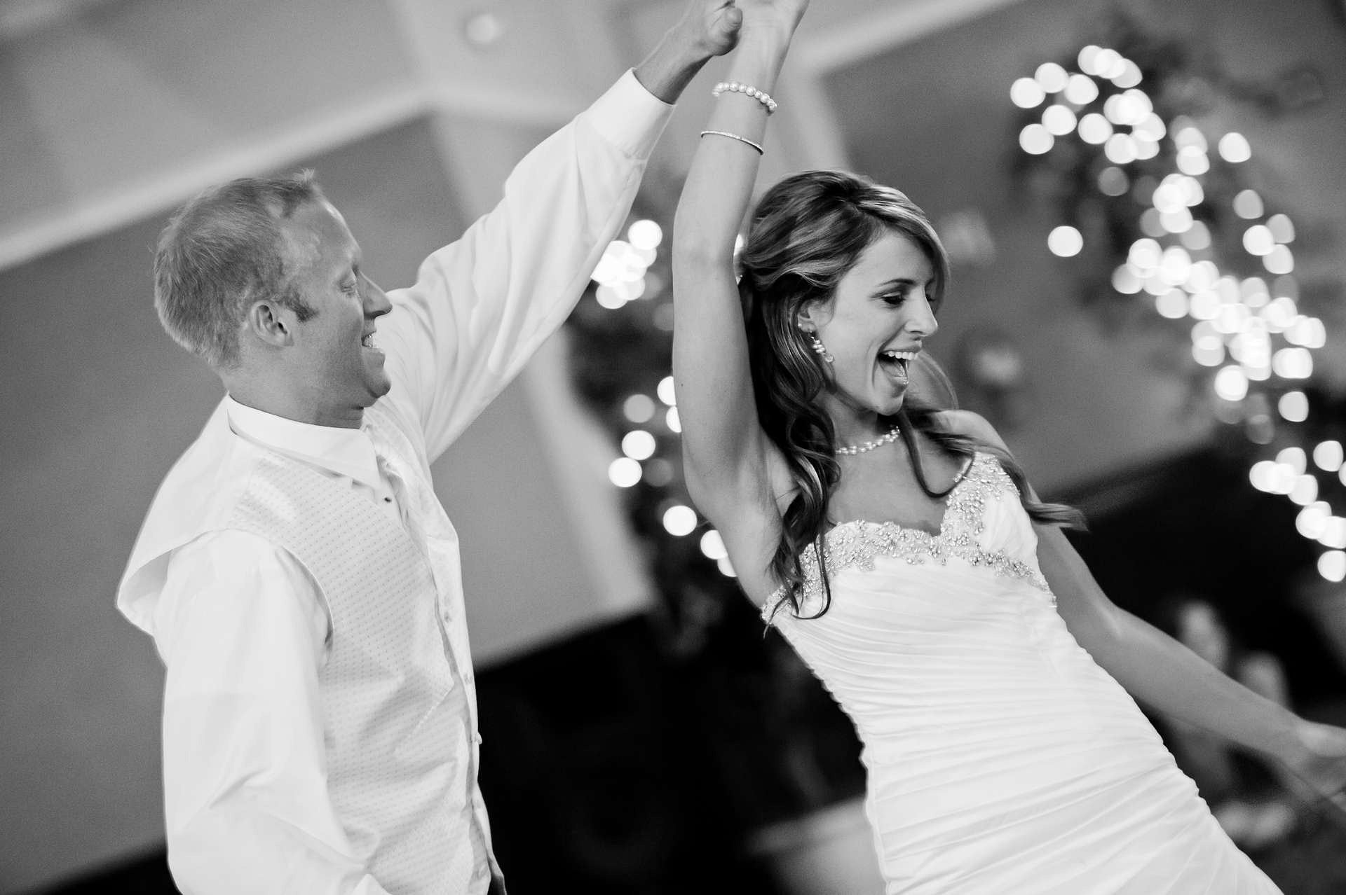 What Color Heels Should I Wear to a Wedding? No, It’s Not Always Nude. - YIMANDI